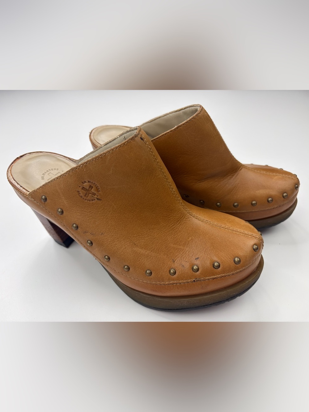 HTF Dr. Martens Una Studded Heeled Mule Clogs GUC sz 7